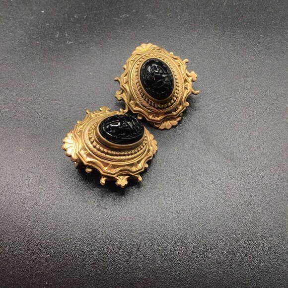 Victorian Egyptian Revival Earrings Clip On Black Scarab Cabochons Earrings - Picture 3 of 6